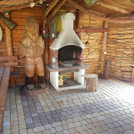 Pokoje Goscinne Irena Mieroszyno Exterior foto